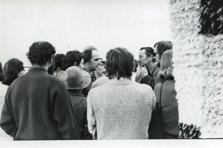 M. Saanio a K. O. Hrubý